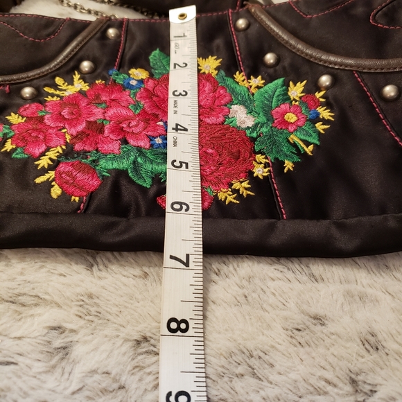 Amazing Rare Vintage Betsy Johnson Embroidered Crossbody Bag. - Picture 10 of 11